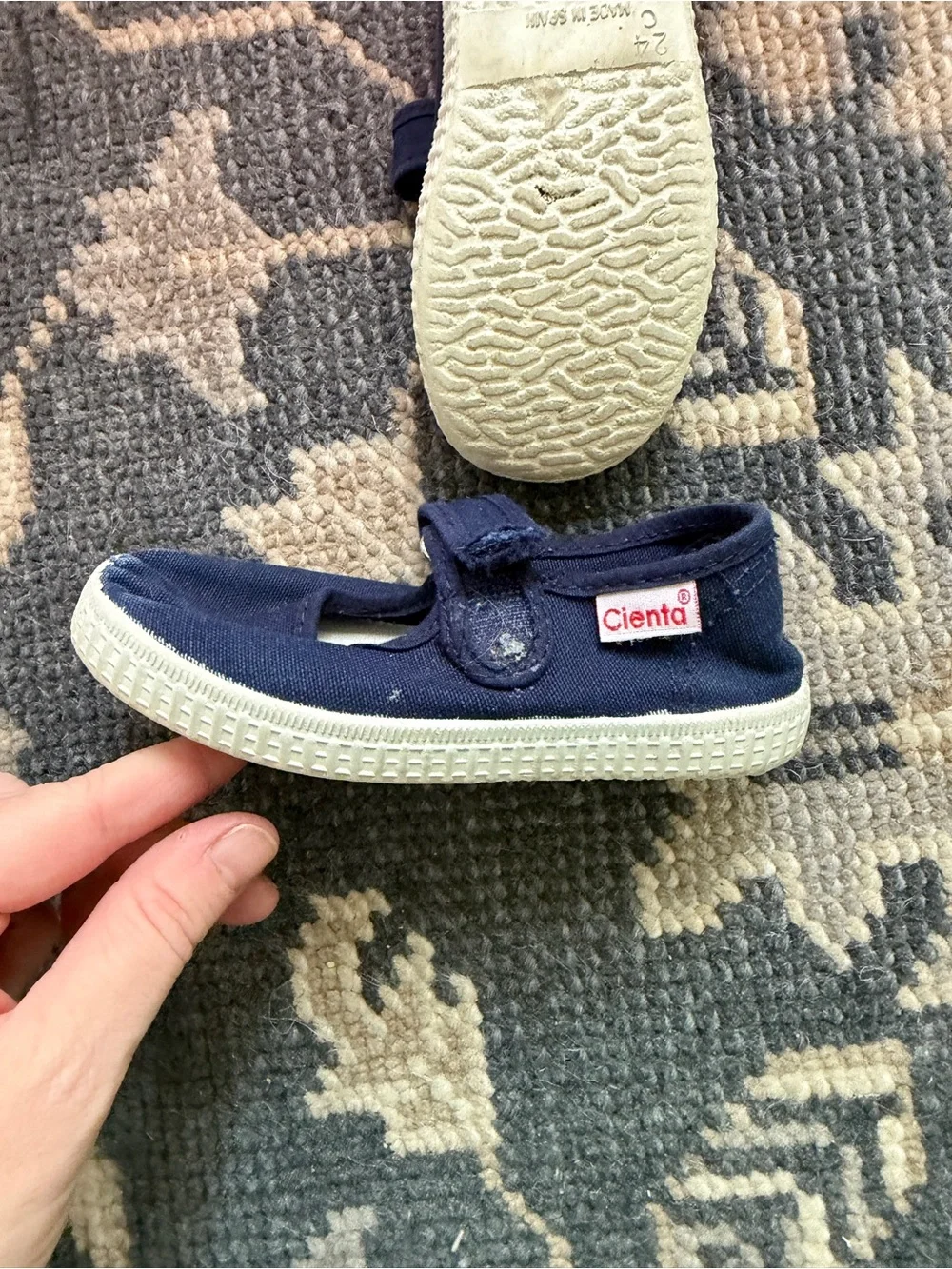 Cienta Navy Canvas Mary Jane 24 / 7.5